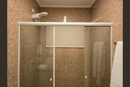 Casa à venda com 300m², 4 quartos e 4 vagas Casa à venda com 300m², 4 quartos e 4 vagasBanheiro Social