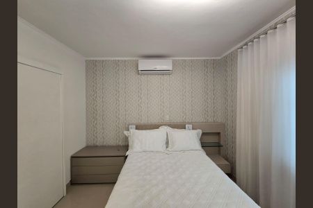 Casa à venda com 300m², 4 quartos e 4 vagas Casa à venda com 300m², 4 quartos e 4 vagasSuíte 01