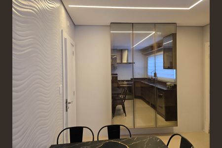 Casa à venda com 300m², 4 quartos e 4 vagas Casa à venda com 300m², 4 quartos e 4 vagasCozinha
