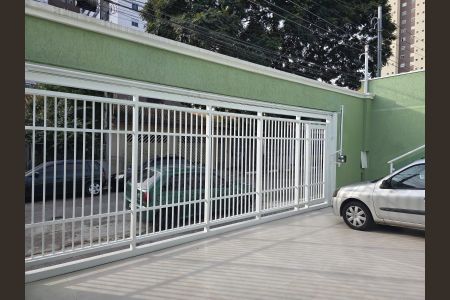 Casa à venda com 300m², 4 quartos e 4 vagas Casa à venda com 300m², 4 quartos e 4 vagasGaragem