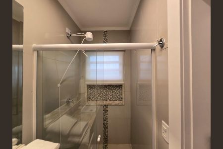 Casa à venda com 300m², 4 quartos e 4 vagas Casa à venda com 300m², 4 quartos e 4 vagasBanheiro da Suíte 1