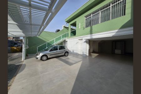 Casa à venda com 300m², 4 quartos e 4 vagas Casa à venda com 300m², 4 quartos e 4 vagasGaragem