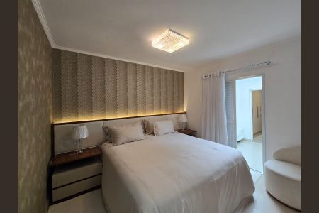 Casa à venda com 300m², 4 quartos e 4 vagas Casa à venda com 300m², 4 quartos e 4 vagasSuíte 03