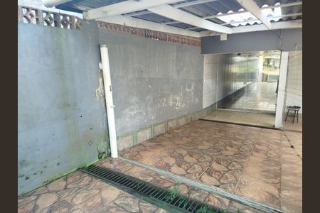 Casa para alugar com 80m², 1 quarto e 1 vaga Casa para alugar com 80m², 1 quarto e 1 vagaGaragem