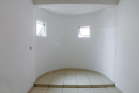 Sala de casa para alugar com 2 quartos, 88m² em Parque Maria Helena, São Paulo