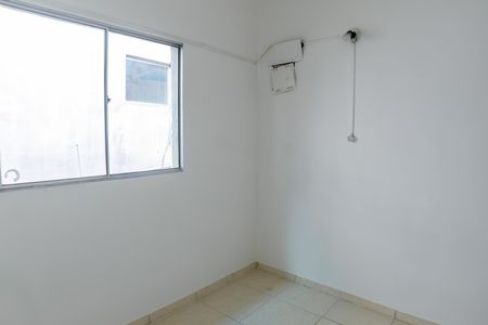 Quarto de casa para alugar com 2 quartos, 88m² em Parque Maria Helena, São Paulo