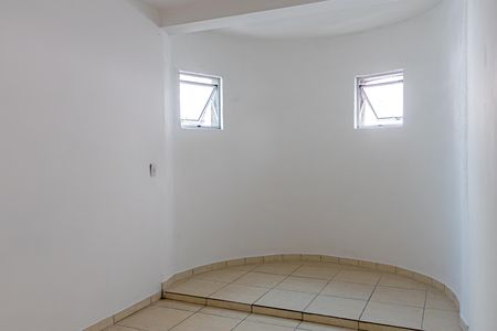Sala de casa para alugar com 2 quartos, 88m² em Parque Maria Helena, São Paulo