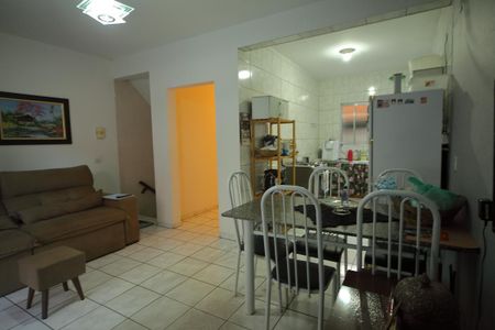 Casa à venda com 156m², 2 quartos e 2 vagasSala/Cozinha  2 