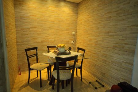 Casa à venda com 156m², 2 quartos e 2 vagasSala 1 