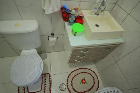 Casa à venda com 156m², 2 quartos e 2 vagasBanheiro da Suíte 1 