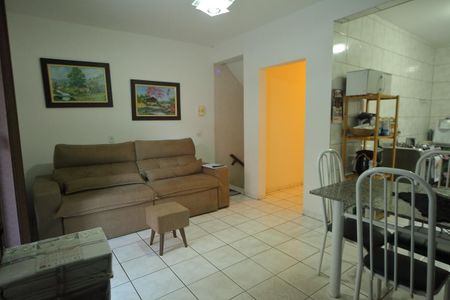 Casa à venda com 156m², 2 quartos e 2 vagasSala 2 