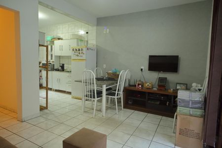 Casa à venda com 156m², 2 quartos e 2 vagasSala/Cozinha  2 