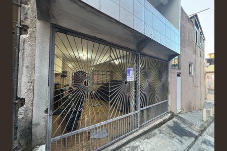 Casa à venda com 156m², 2 quartos e 2 vagasFachada