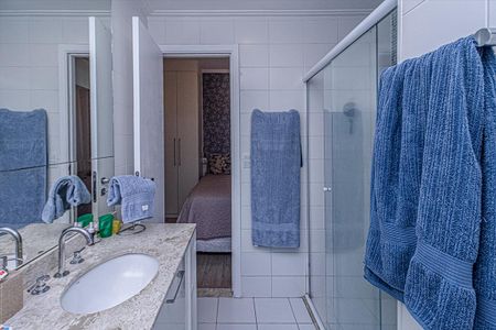 Apartamento à venda com 113m², 3 quartos e 2 vagas Apartamento à venda com 113m², 3 quartos e 2 vagasbanheiro na suíte_4