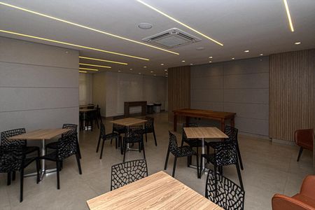 Apartamento à venda com 113m², 3 quartos e 2 vagas Apartamento à venda com 113m², 3 quartos e 2 vagassalão de festas_4