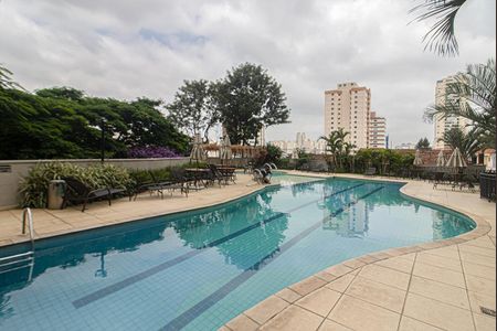 Apartamento à venda com 113m², 3 quartos e 2 vagas Apartamento à venda com 113m², 3 quartos e 2 vagaspiscina_2