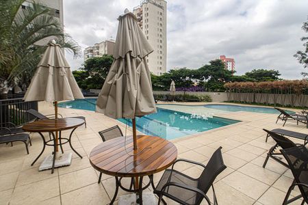 Apartamento à venda com 113m², 3 quartos e 2 vagas Apartamento à venda com 113m², 3 quartos e 2 vagaspiscina_3