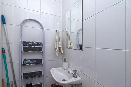 Apartamento à venda com 113m², 3 quartos e 2 vagas Apartamento à venda com 113m², 3 quartos e 2 vagasbanheiro na área de serviço_3