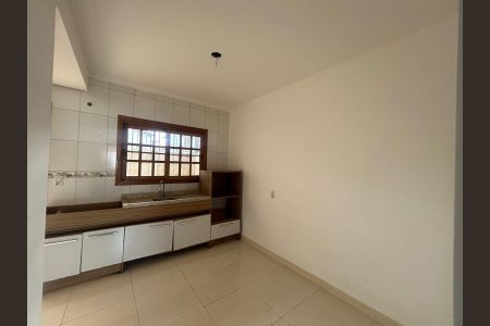 Casa para alugar com 88m², 2 quartos e sem vaga Casa para alugar com 88m², 2 quartos e sem vagaCozinha