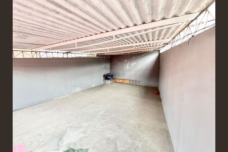 Casa para alugar com 120m², 1 quarto e sem vaga Casa para alugar com 120m², 1 quarto e sem vagaVaranda