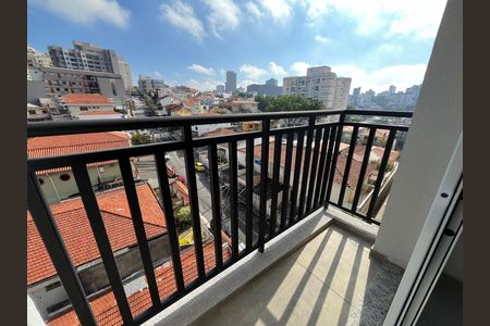 Apartamento à venda com 43m², 2 quartos e sem vaga Apartamento à venda com 43m², 2 quartos e sem vagaVaranda