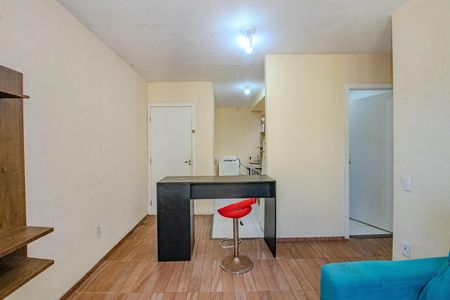 Sala de apartamento para alugar com 2 quartos, 56m² em Mário Quintana, Porto Alegre