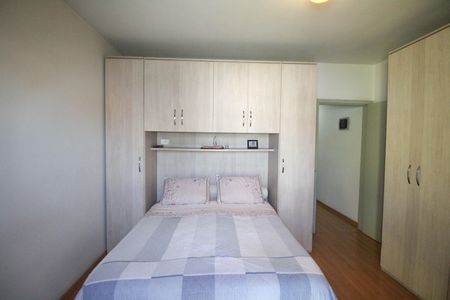 Casa à venda com 230m², 3 quartos e 2 vagas Casa à venda com 230m², 3 quartos e 2 vagasQuarto 1