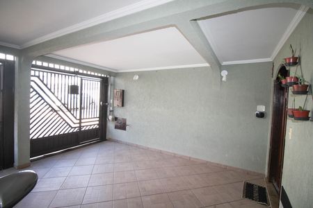 Casa à venda com 230m², 3 quartos e 2 vagas Casa à venda com 230m², 3 quartos e 2 vagasGaragem