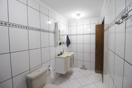 Casa à venda com 230m², 3 quartos e 2 vagas Casa à venda com 230m², 3 quartos e 2 vagasBanheiro 1