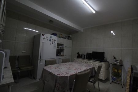 Casa à venda com 230m², 3 quartos e 2 vagas Casa à venda com 230m², 3 quartos e 2 vagasCozinha