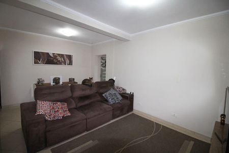 Casa à venda com 230m², 3 quartos e 2 vagas Casa à venda com 230m², 3 quartos e 2 vagasSala