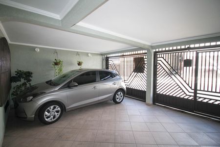 Casa à venda com 230m², 3 quartos e 2 vagas Casa à venda com 230m², 3 quartos e 2 vagasGaragem