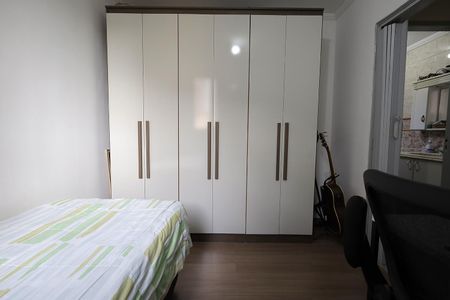 Apartamento à venda com 57m², 2 quartos e 1 vagaQuarto 2