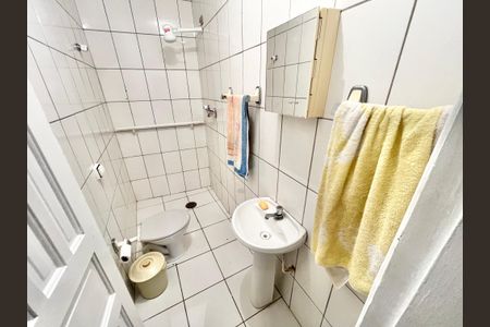 Casa para alugar com 120m², 2 quartos e sem vaga Casa para alugar com 120m², 2 quartos e sem vagaBanheiro