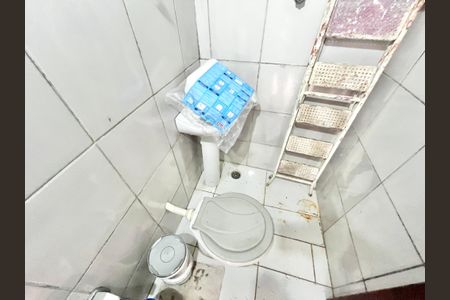 Casa para alugar com 120m², 2 quartos e sem vaga Casa para alugar com 120m², 2 quartos e sem vagaBanheiro Externo