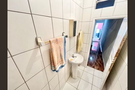 Casa para alugar com 120m², 2 quartos e sem vaga Casa para alugar com 120m², 2 quartos e sem vagaBanheiro