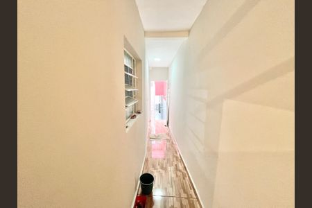 Casa para alugar com 120m², 2 quartos e sem vaga Casa para alugar com 120m², 2 quartos e sem vagaCorredor