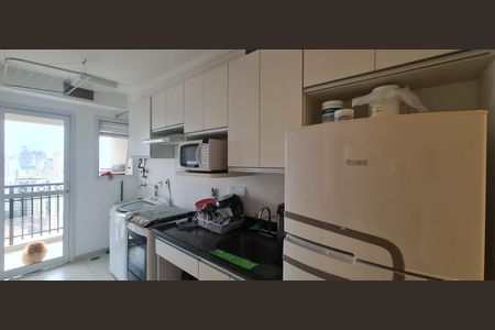 Cozinha de apartamento à venda com 2 quartos, 58m² em Cambuí, Campinas