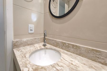 Banheiro Suíte de apartamento à venda com 2 quartos, 60m² em Parque Fazendinha, Campinas