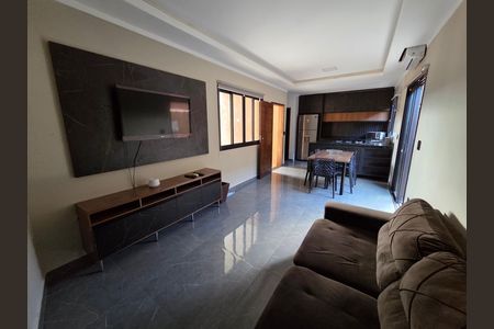 Sala de casa para alugar com 3 quartos, 116m² em Guilhermina, Praia Grande