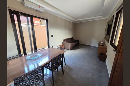 Casa para alugar com 116m², 3 quartos e 2 vagas Casa para alugar com 116m², 3 quartos e 2 vagasSala