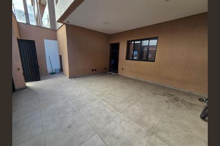 Casa para alugar com 116m², 3 quartos e 2 vagas Casa para alugar com 116m², 3 quartos e 2 vagasGaragem