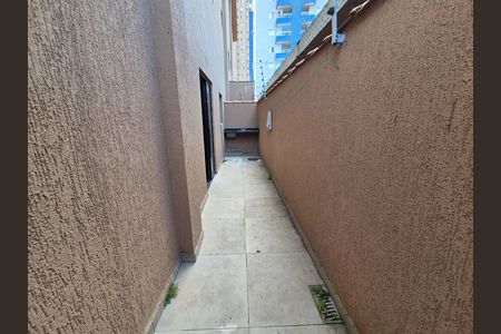 Garagem de casa para alugar com 3 quartos, 116m² em Guilhermina, Praia Grande
