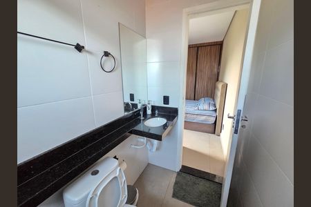 Casa para alugar com 116m², 3 quartos e 2 vagas Casa para alugar com 116m², 3 quartos e 2 vagasBanheiro da Suíte 3