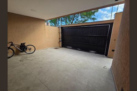Casa para alugar com 116m², 3 quartos e 2 vagas Casa para alugar com 116m², 3 quartos e 2 vagasGaragem