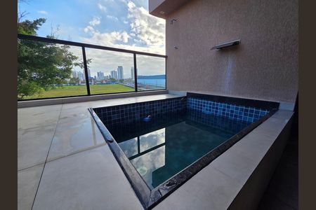 Casa para alugar com 116m², 3 quartos e 2 vagas Casa para alugar com 116m², 3 quartos e 2 vagasPiscina