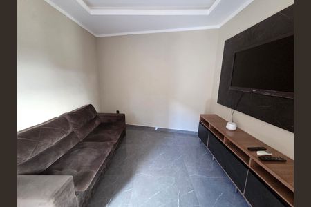 Casa para alugar com 116m², 3 quartos e 2 vagas Casa para alugar com 116m², 3 quartos e 2 vagasSala