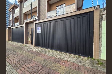 Casa para alugar com 116m², 3 quartos e 2 vagas Casa para alugar com 116m², 3 quartos e 2 vagasFachada