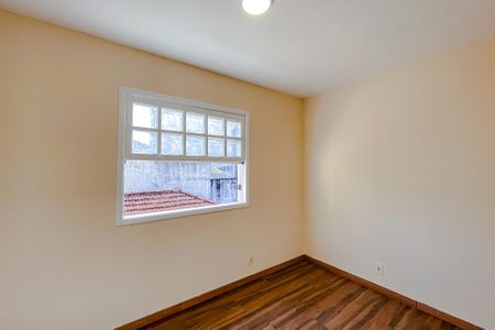 Casa à venda com 257m², 3 quartos e 2 vagasQuarto 2