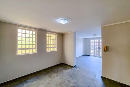 Casa à venda com 257m², 3 quartos e 2 vagasSalão